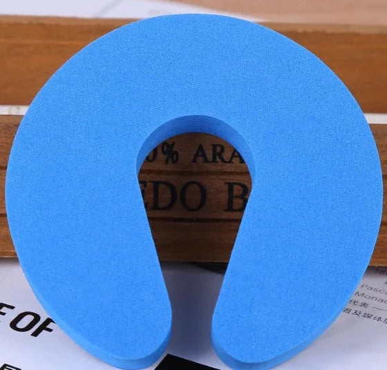 1pcs  C Shape Security Door Clip Baby Safety