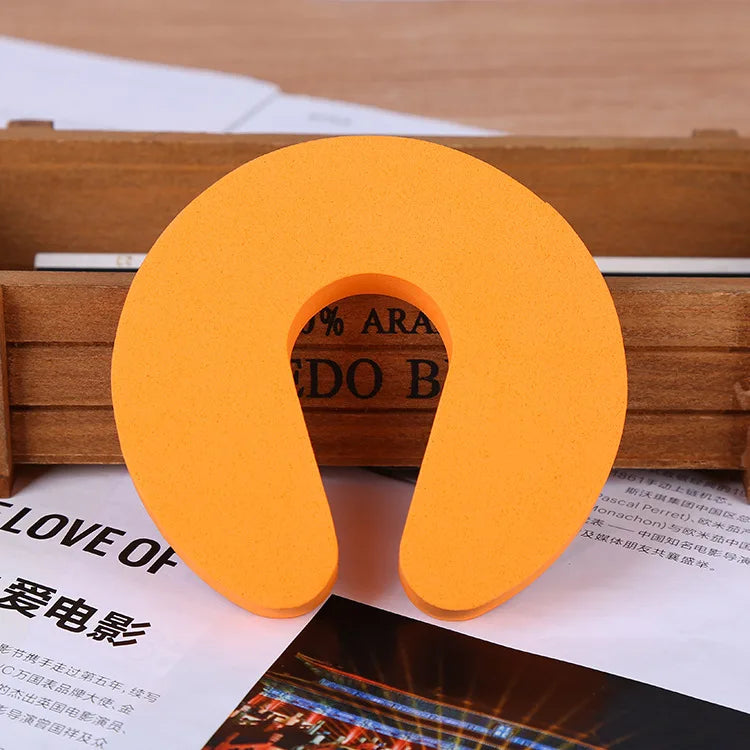 1pcs  C Shape Security Door Clip Baby Safety